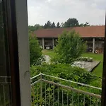 Le Nel Bosco فندق مبيت وإفطار Vanzago